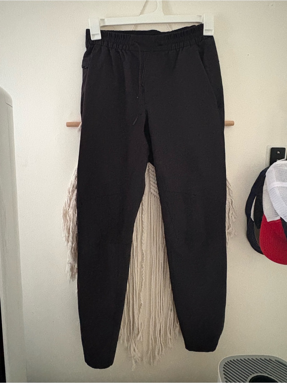 Lululemon OG Black Jogger Pants size medium nylon wicker material snap ankle